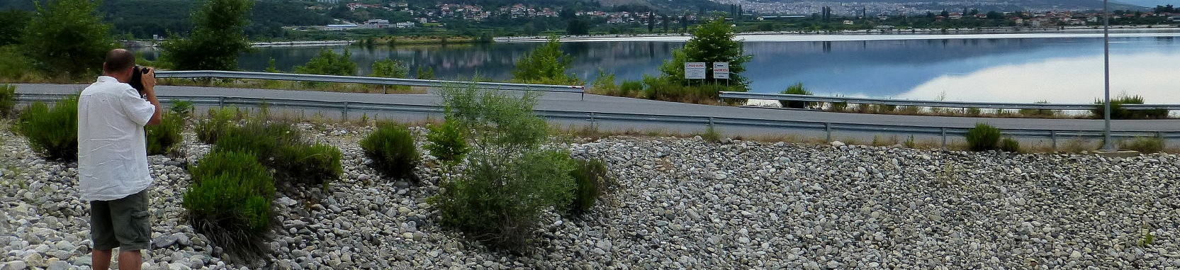 Ich fotografierend an einem Stausee bei Vergina in Nordgriechenland