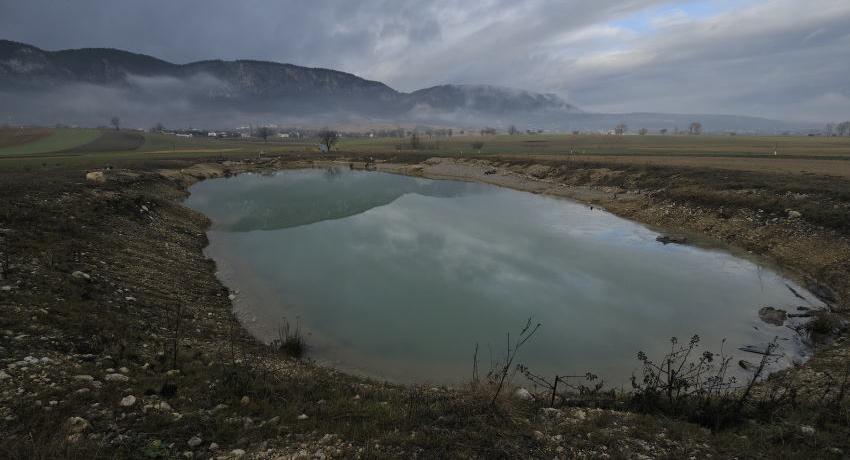 Der Teich kurz nach dem Bau