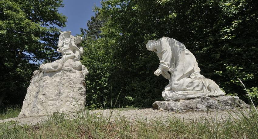  Jesus und der Trostengel – Skulpturen von Giovanni Giuliani aus dem Jahr 1699