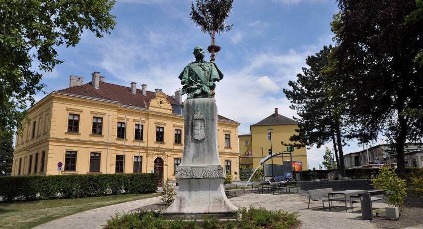 Der Kaiserpark kurz nach der Fertigstellung (© Ch. Zenger)