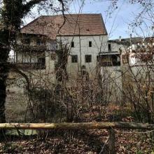 Das Schloss Purgstall an der gegenüberliegenden Seite der Erlaufschlucht